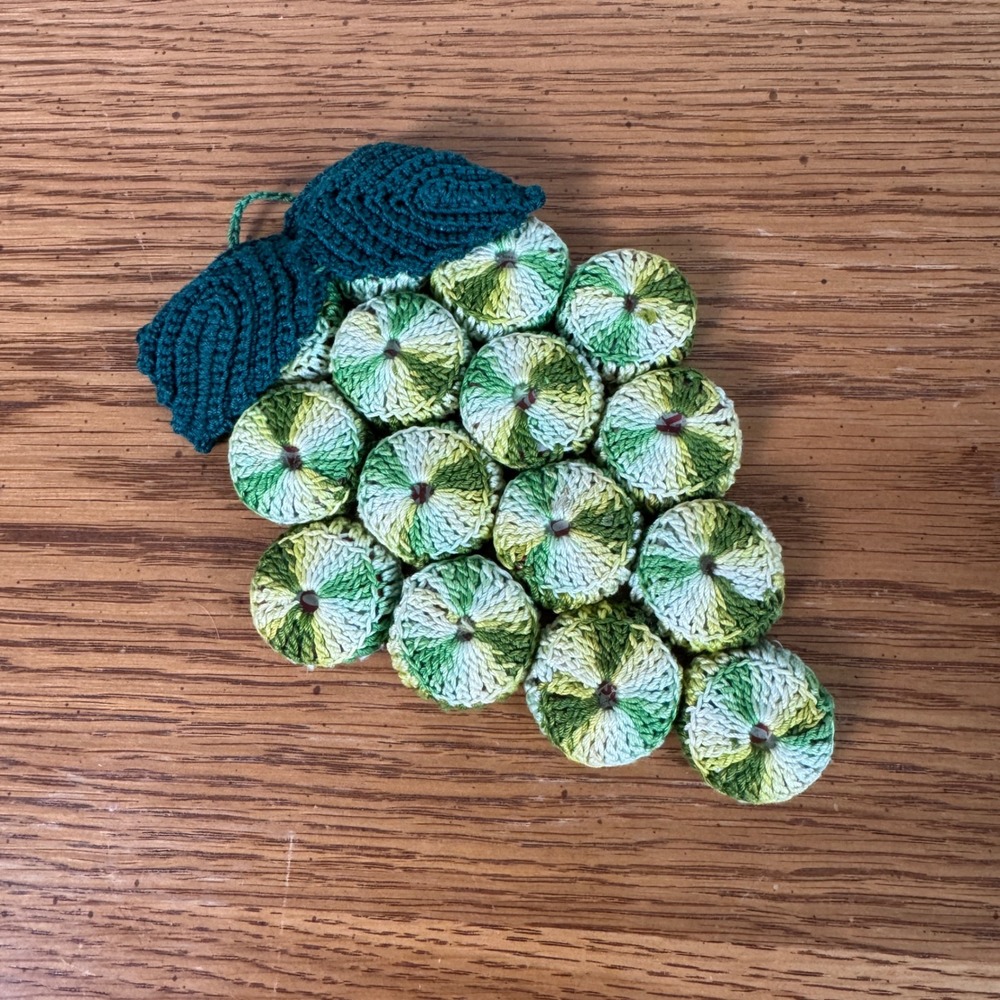 Handmade Grape Cluster Hot Pad‎ Pot Holder Green Kitchen Decor